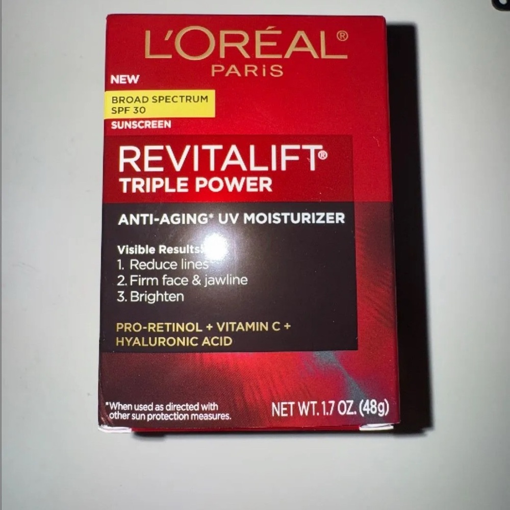 L’Oreal Paris Revitalift triple power